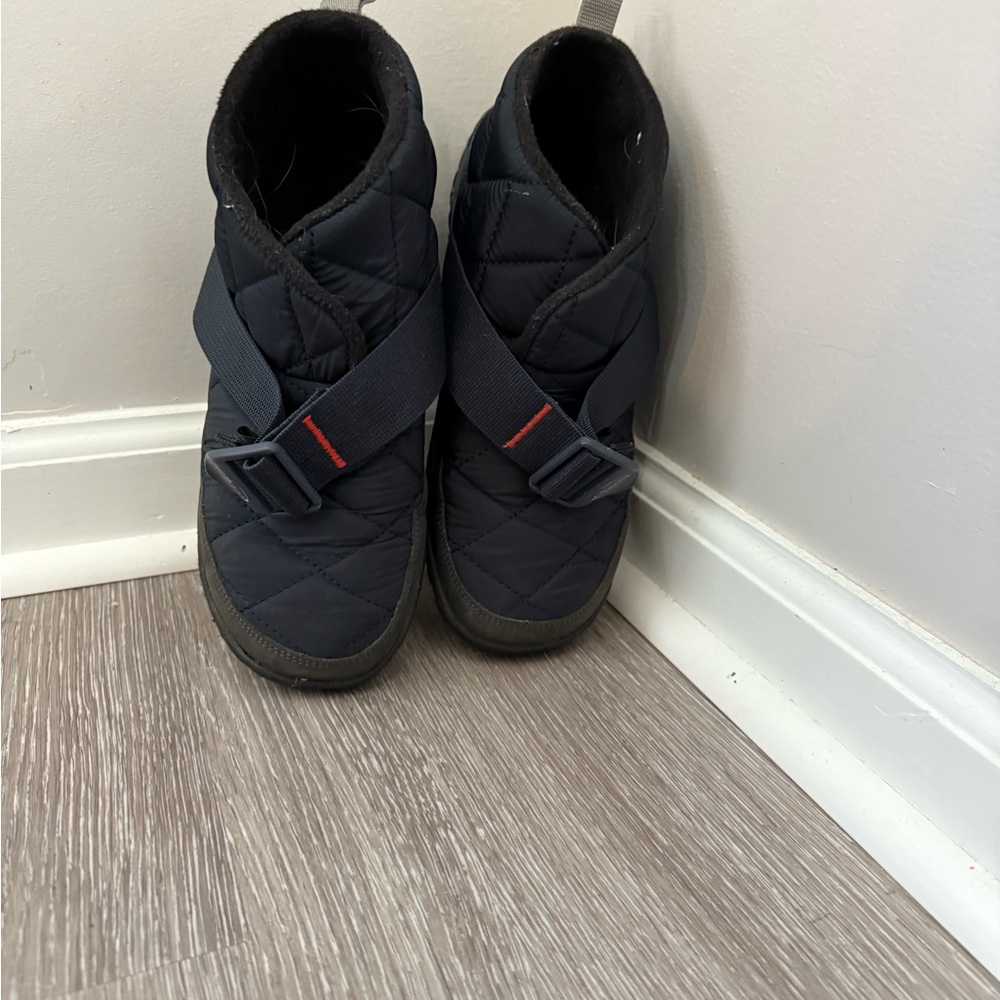 Chaco Ramble Puff- Navy